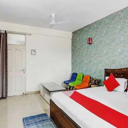 Hotel O Krishna Orchid Near Noida Sector 81 Metro Station Esterno foto