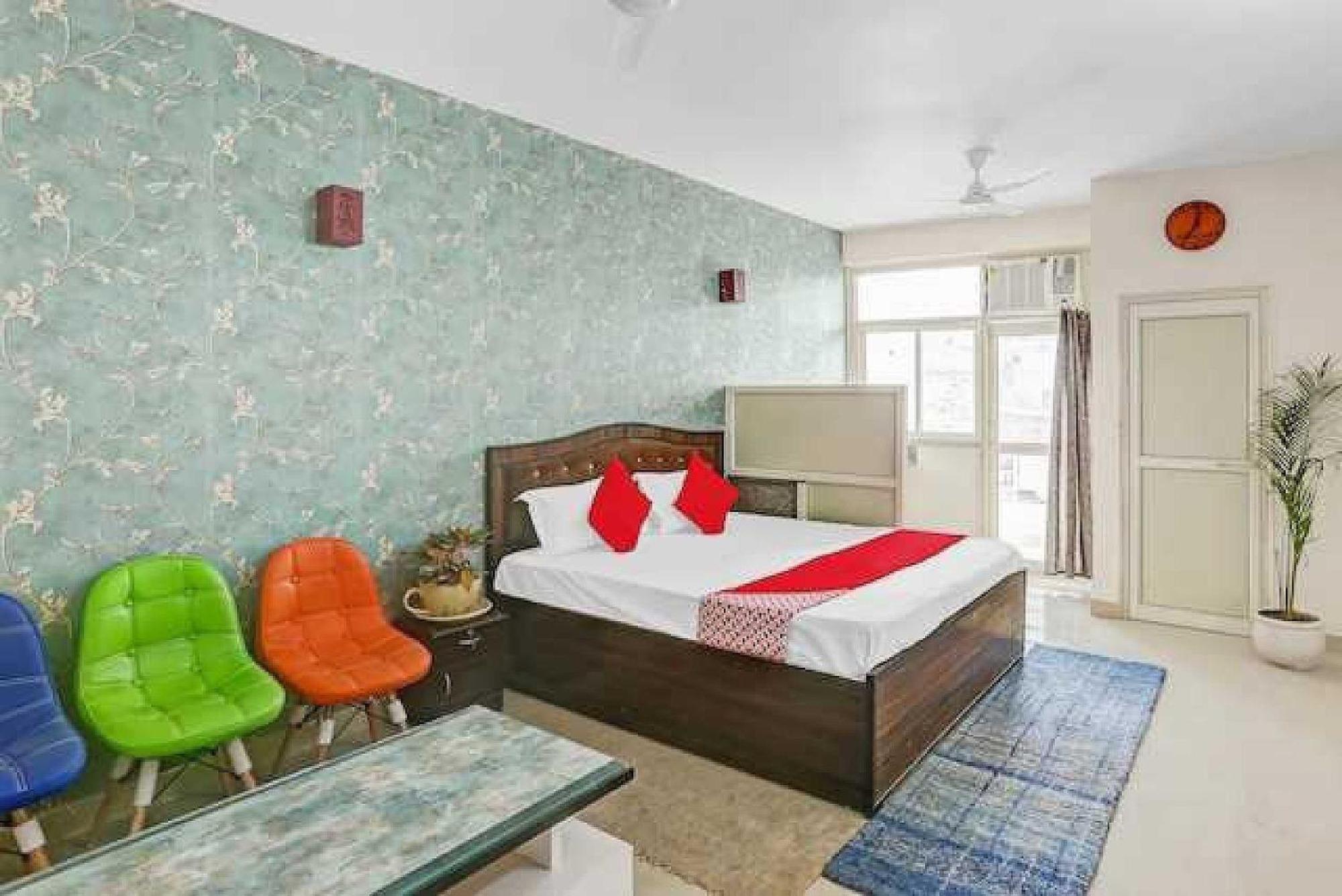 Hotel O Krishna Orchid Near Noida Sector 81 Metro Station Esterno foto