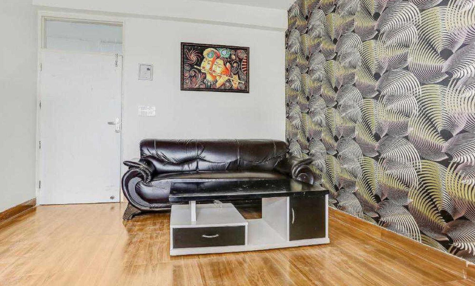 Hotel O Krishna Orchid Near Noida Sector 81 Metro Station Esterno foto