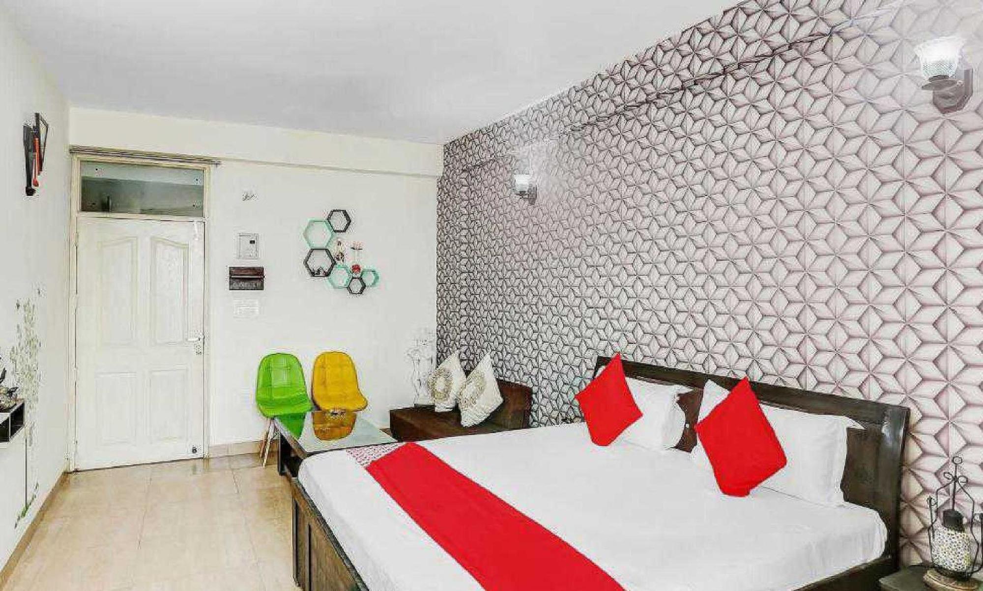 Hotel O Krishna Orchid Near Noida Sector 81 Metro Station Esterno foto